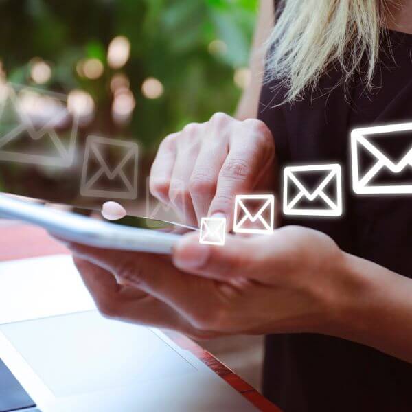 Agence Marketing Luxe s'associe à Acheter Base de Données Email, Acheter Fichier Email et Acheter Base de Données SMS pour une gestion efficace des campagnes email et SMS